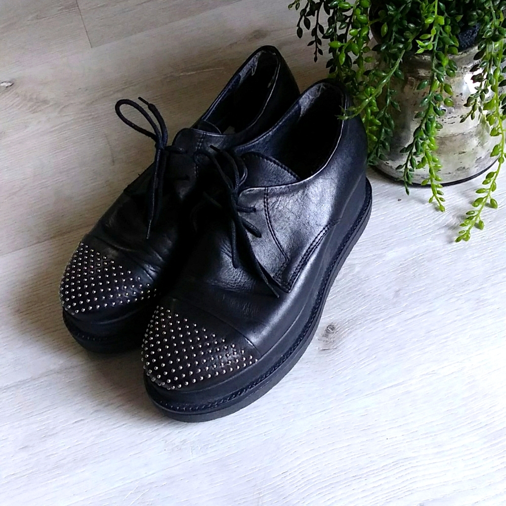 Piampiani Leather Shoes wedges Oxford studded